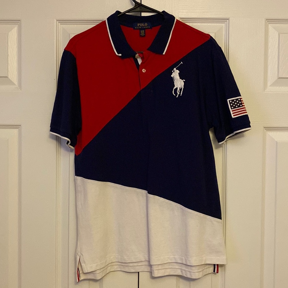 In like new condition Ralph Lauren Big Horse polo size XL(18-20)